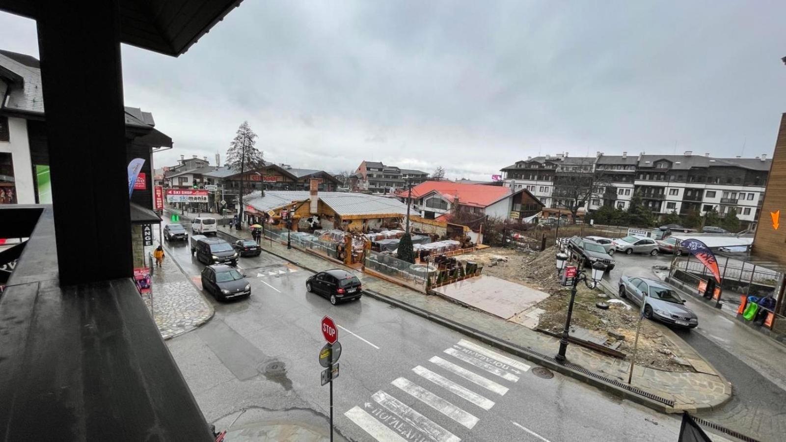 Granat Gondola Lift Apartments Bansko Esterno foto